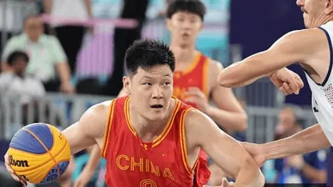 国足排名再创新低：泰国超越，近10年首次历史性超越瞬间